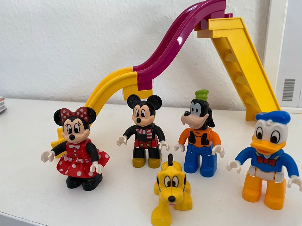 Lego Duplo Disney Figuren Donald Goofy Pluto minnie Mickey rutsc in Düsseldorf
