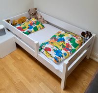 Kinderbett 70x140, stabil, mit top Matratze, mit Rausfallschutz Bonn - Bonn-Zentrum Vorschau