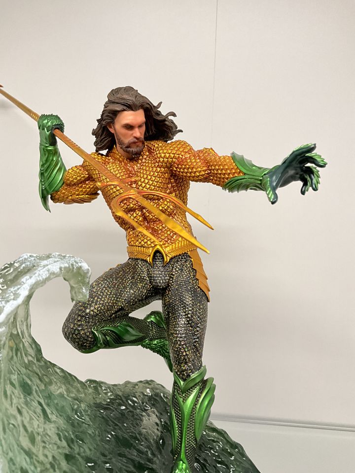 Aquaman Statue – DC Film Movie Iron Studios / No Sideshow / No XM in Rheinfelden (Baden)