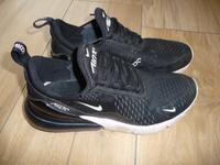 Sneakers NIKE Air Max 270 schwarz in Gr. 42 Bayern - Höchstadt Vorschau