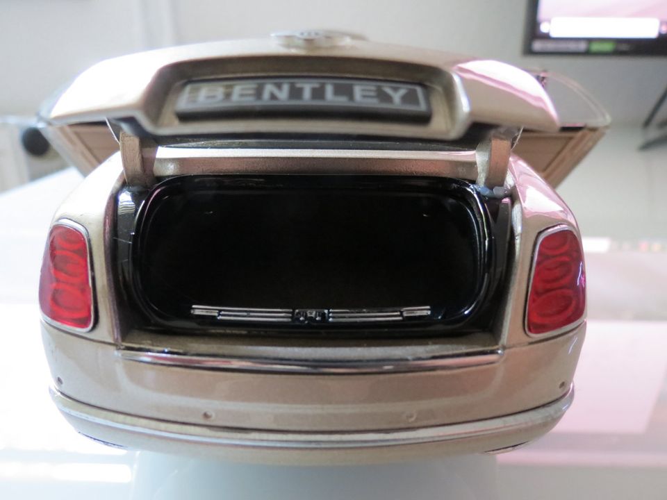 Modell Auto 1:18 Bentley Mulsanne NEU!!OVP in Bielefeld