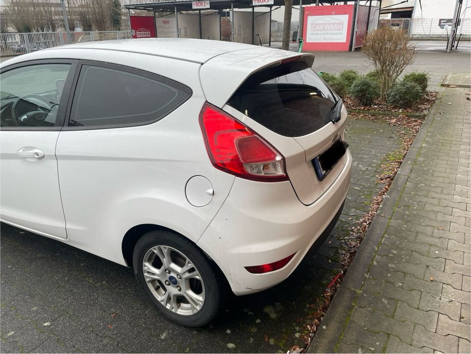 Ford Fiesta MK7 JA8 2013 in Bonn