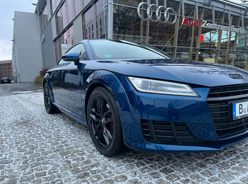 Audi TT 8S Coupe wenig Kilometer 116617 in Berlin