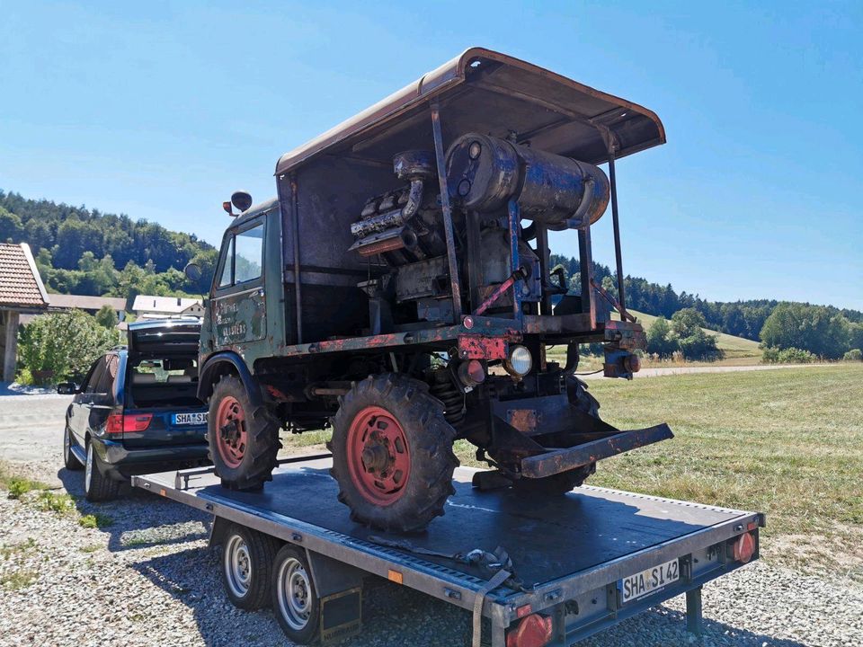 Transport Traktor Schlepper Unimog Baumaschinen Landmaschinen in Landshut