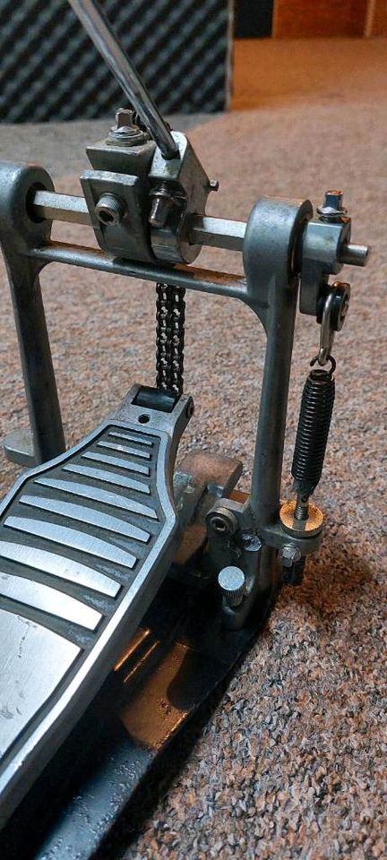 YAMAHA Single Pedal / Schlagzeug Fußmaschine Doppelkette in Kiel