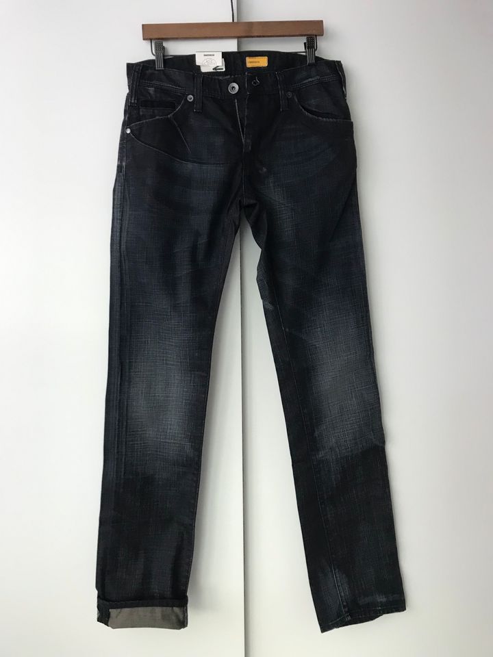 ENERGIE SIXTY Emerson Jeans Straight Boyfriend Baggy W31 L36 NEU in Leverkusen