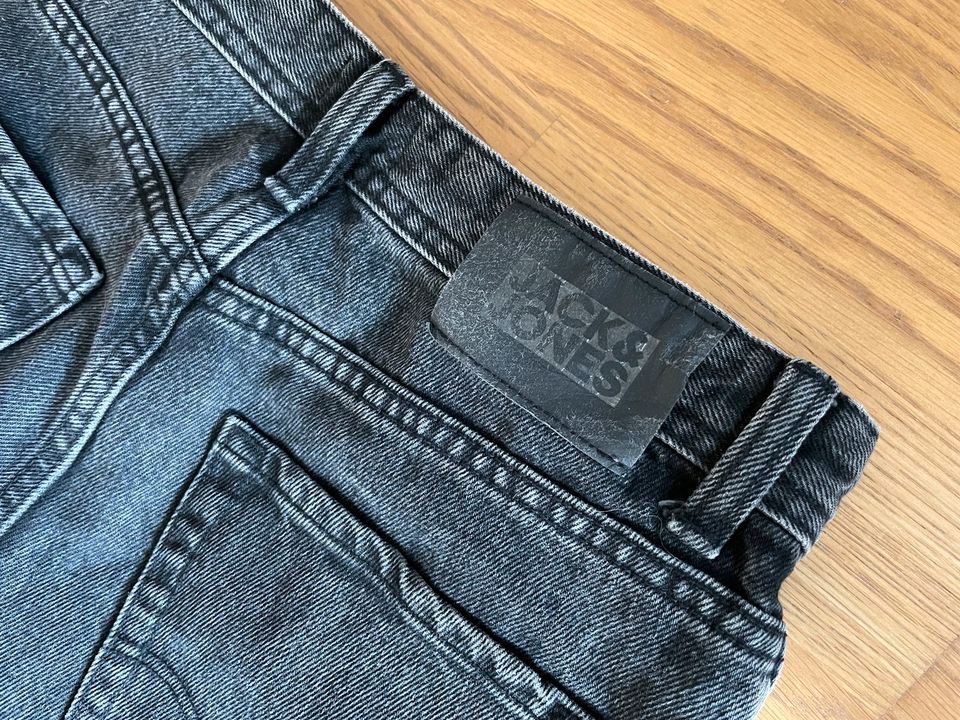 Jack & Jones Jeans Gr. 146 neu in Haar