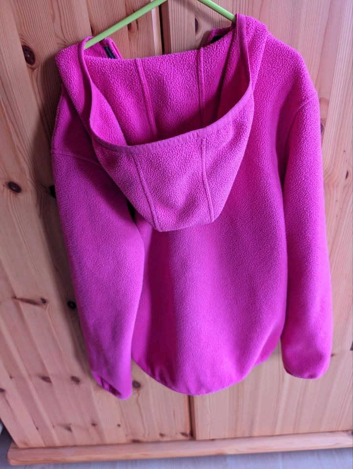 Mädchen Fleece-Jacke Jack Wolfskin, Pink, Gr.140 in Staufenberg