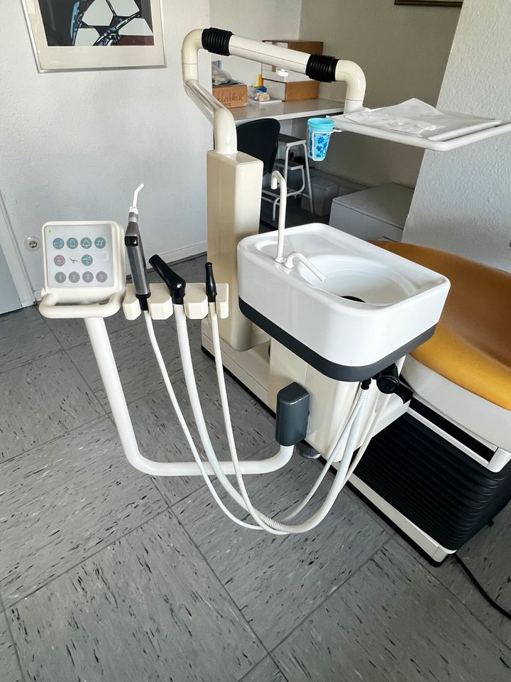 Siemens Sirona E1 Behandlungseinheit Cart Version in Langenhagen