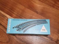 9 Stück Märklin gebogene Schiene Gleisstück 5100 Hessen - Heuchelheim Vorschau