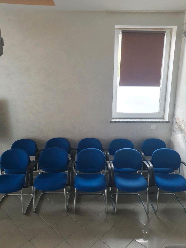 10 x Büro Stühle Dauphin in Friedberg