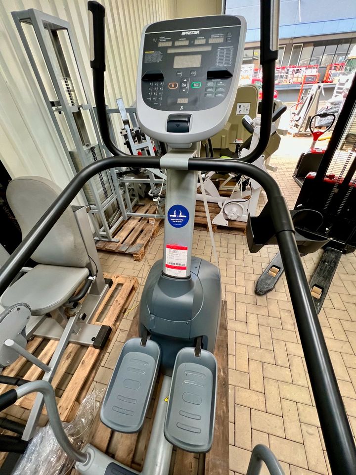 Precor 835 CLM Climber Stepper mit P30 Konsole, TOP Zustand in Köln