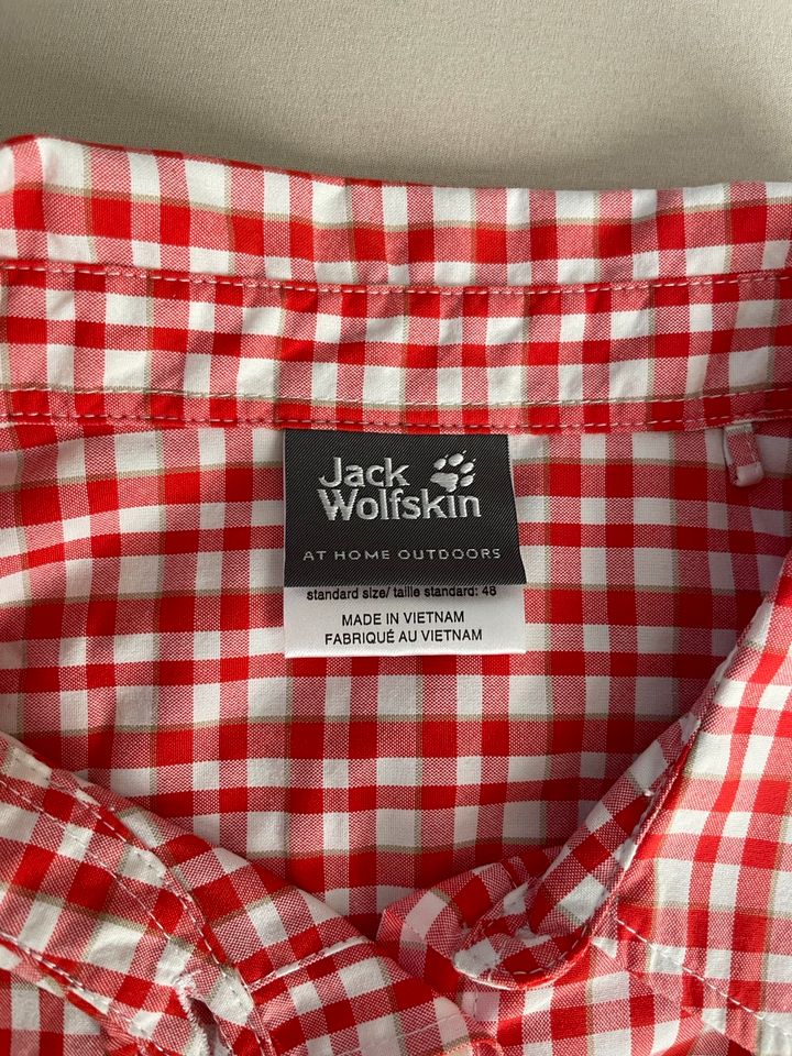 Wanderhemd von Jack Wolfskin in Gr. 46 in Unterföhring