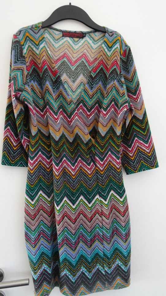 * SUPERSTITION *  - Kleid Gr. S - " Missoni "- Muster sehr gut in Aidlingen