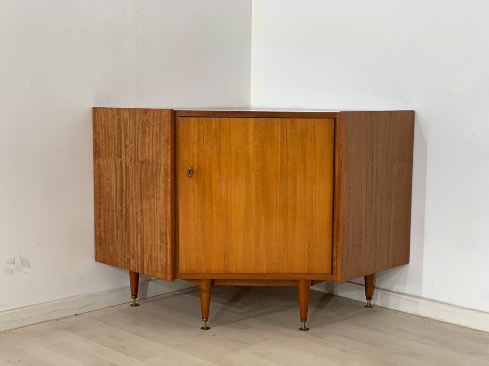 MID CENTURY ECKSCHRANK KOMMODE SCHRANK VINTAGE in Berlin