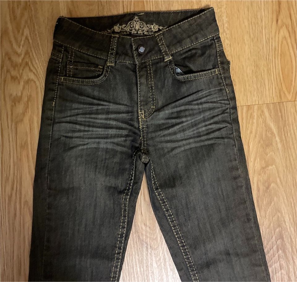 Mädchen Jeans Gr.134 von LEMMI in Hamburg