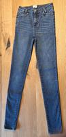 2x Jeans Hose der Marke "Mustang" (Größe 26/34) zu verkaufen Nordrhein-Westfalen - Ense Vorschau