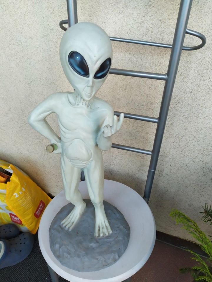 alien figur 60 cm hoch deko in Leipzig