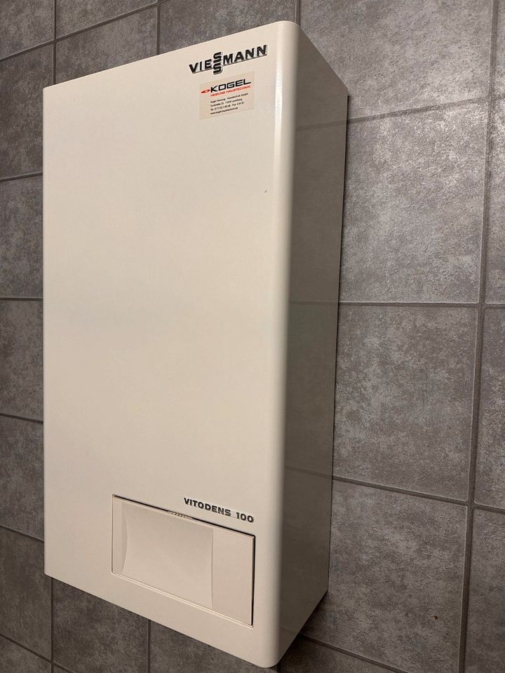 Viessmann Vitodens 100 Abdeckung ! in Leonberg