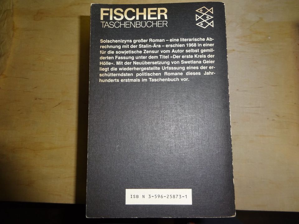 Roman von Alexander Solschenizyn - Im ersten Kreis - Taschenbuch in Halle