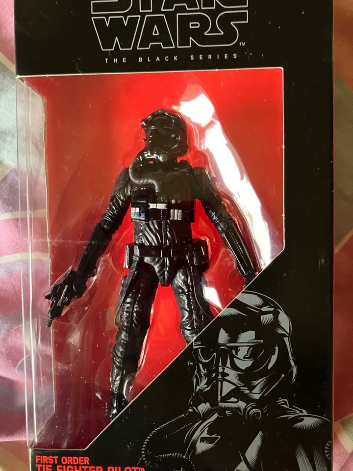 Star Wars Black Series First Order Tie Fighter Pilot Nr. 11 in Düsseldorf