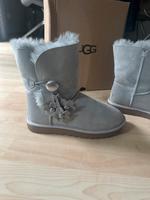 Original Ugg Boots Bailey Button II. Poppy Gr. 39 1x getragen Niedersachsen - Schwanewede Vorschau
