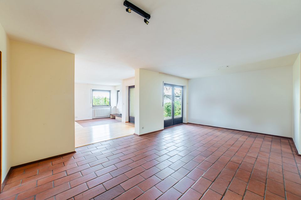 !!! RESERVIERT !!! AUSBAUFÄHIGER BUNGALOW MIT TRAUMHAFTEM AUSBLICK in Adelsdorf