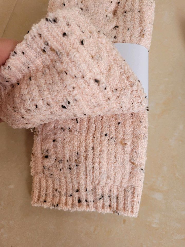 NEU UGG Socken Stricksocken Gr. 36-41 rosa schwarz warm dick in Wetschen