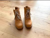 Esprit Schuhe Wildleder neuwertig Gr.40 Damen Rheinland-Pfalz - Neidenbach Vorschau