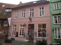 Schnoor: Rarität für Liebhaber. Wohn-/Geschäftshaus mit charmantem Ladenlokal und weiteren 5 Zimmern Bremen-Mitte - Bremen Altstadt Vorschau