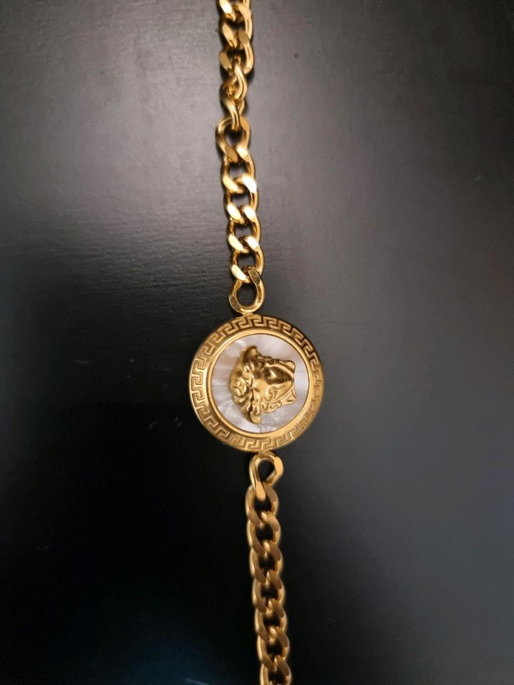 Versace Armband Gold Modeschmuck Medusa Ring Kette 21 20 19 cm in Wolfsburg
