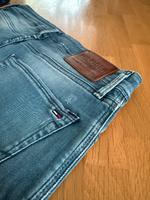 2 Jeans Shorts kurze Hosen Gr. 30 M 38 Tommy & H&M Hessen - Limburg Vorschau