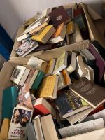 Büchersammlung aus den 70er bis in die 2000er abzugeben! Bielefeld - Brackwede Vorschau