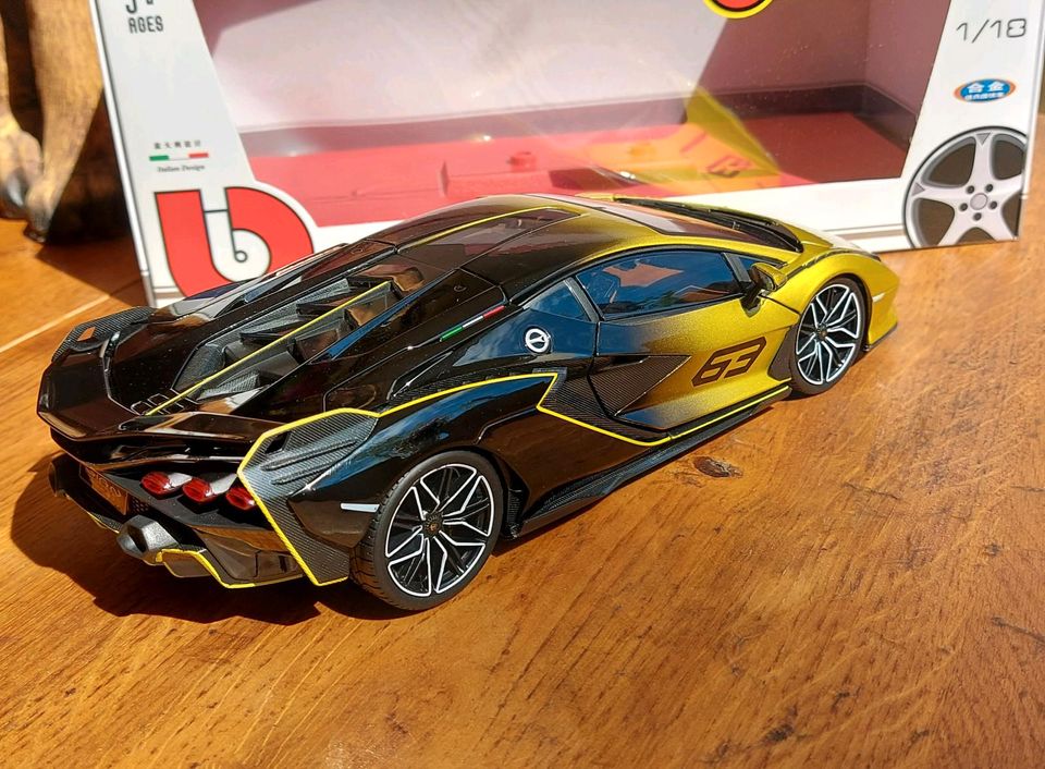 1:18 Lamborghini Sian FKP 37 Goldgelb schwarz ovp in Berlin