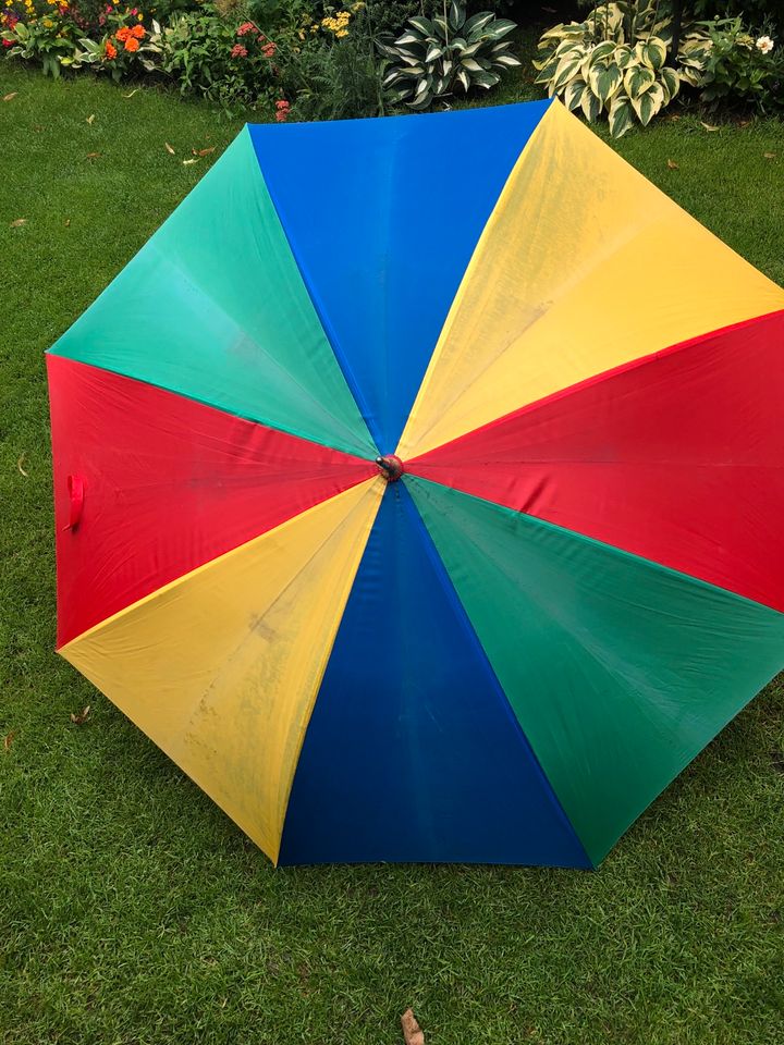 Regenschirm bunt in Bochum