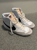 Weiße Nike Schuhe Gr. 45,5 Nordrhein-Westfalen - Steinhagen Vorschau