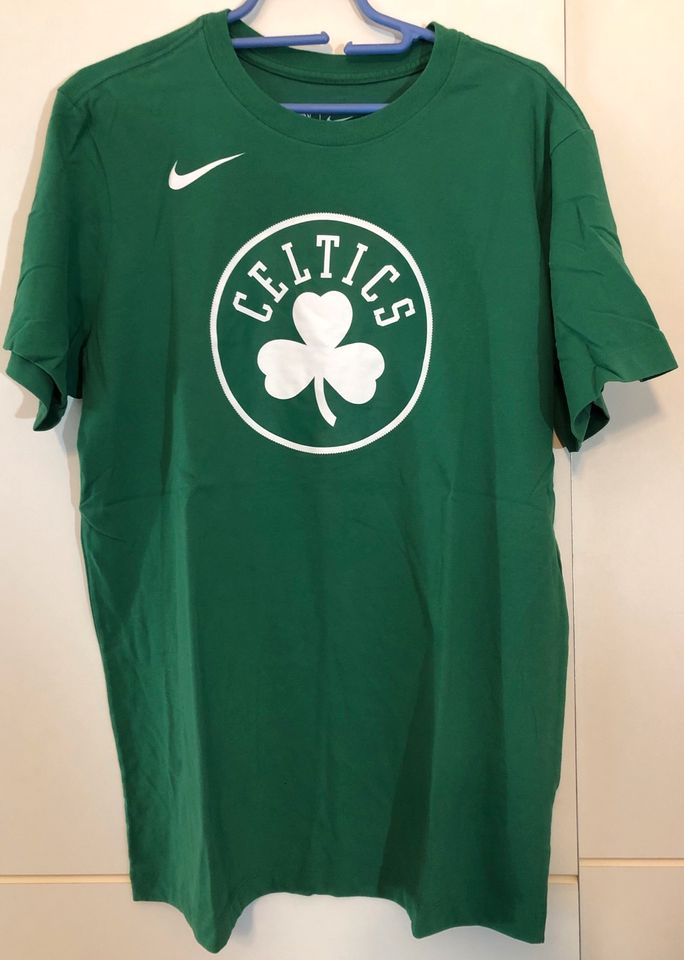 Nike Boston Celtics NBA TShirts The Nike Tee Team Logo Gr M Grün in Berlin