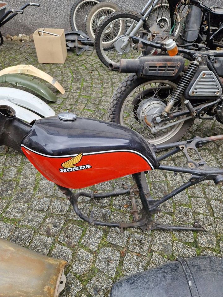 Honda SL 250 in Suhl