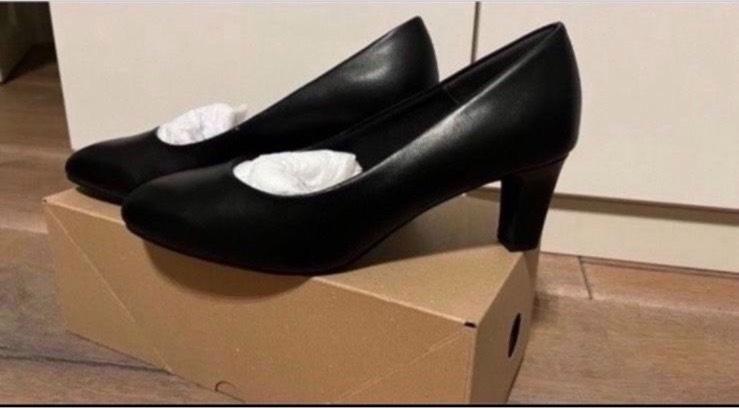 Tamaris Pumps 41 schwarz Ovp Touch It-Ausstattung Schuhe in Osnabrück