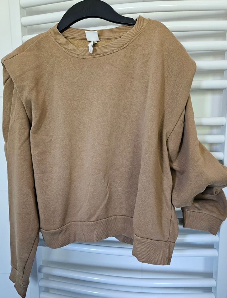 Gr M H&M Pullover: sehr styli auch Gr 170 176 tragbar in Hameln