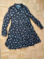 schwarzes Kleid mit Blumen in Größe 40 von Clockhouse Baden-Württemberg - Villingen-Schwenningen Vorschau