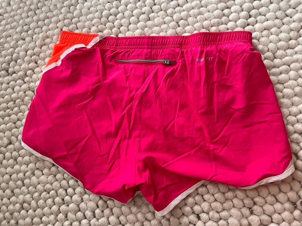Nike Drifit Laufshorts Damen, pink orange, Größe S in Hamburg