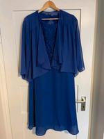 Kleid elegant mit Spitze Größe 48 in blau von BonPrix München - Pasing-Obermenzing Vorschau