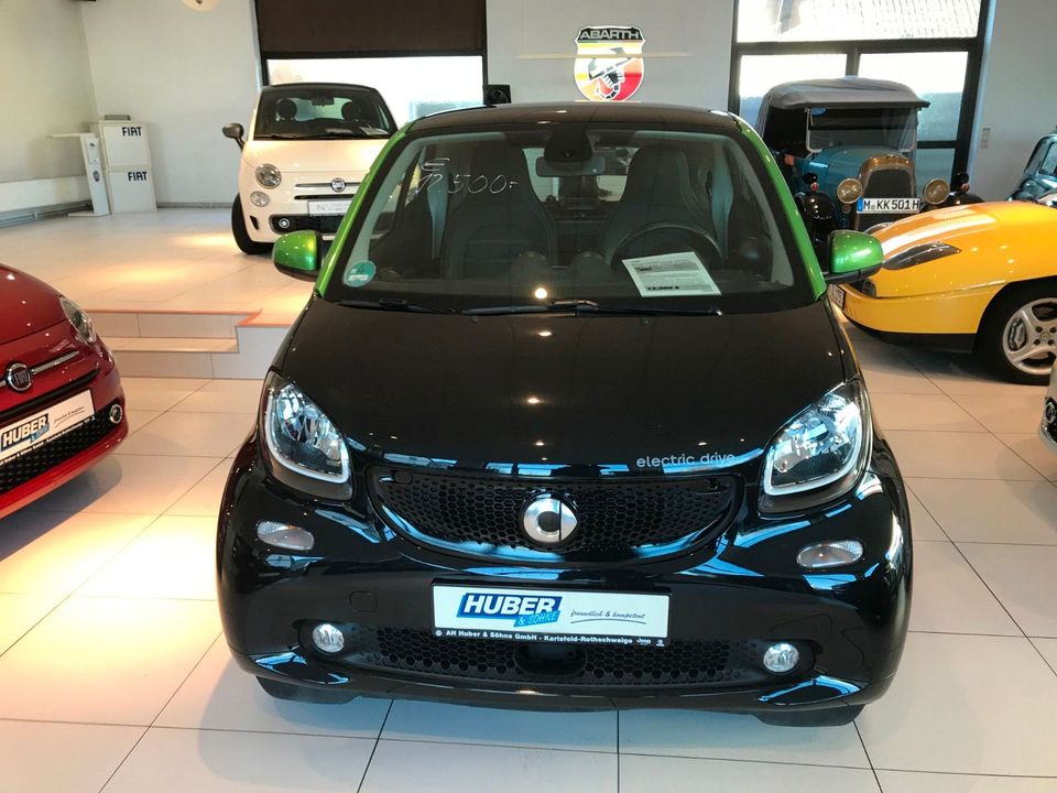 Smart fortwo coupe electric prime-GREENFLASH-Sondermod in Karlsfeld
