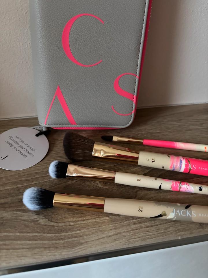 Jacks Beauty Line Beautyline Pinsel Etui Lippenpinsel Neon in Sülzetal