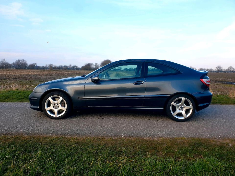 C 350 Sportcoupé AMG 2. Hand SH-gepflegt CL203 V6 272 PS Rostfrei in Stedesand 