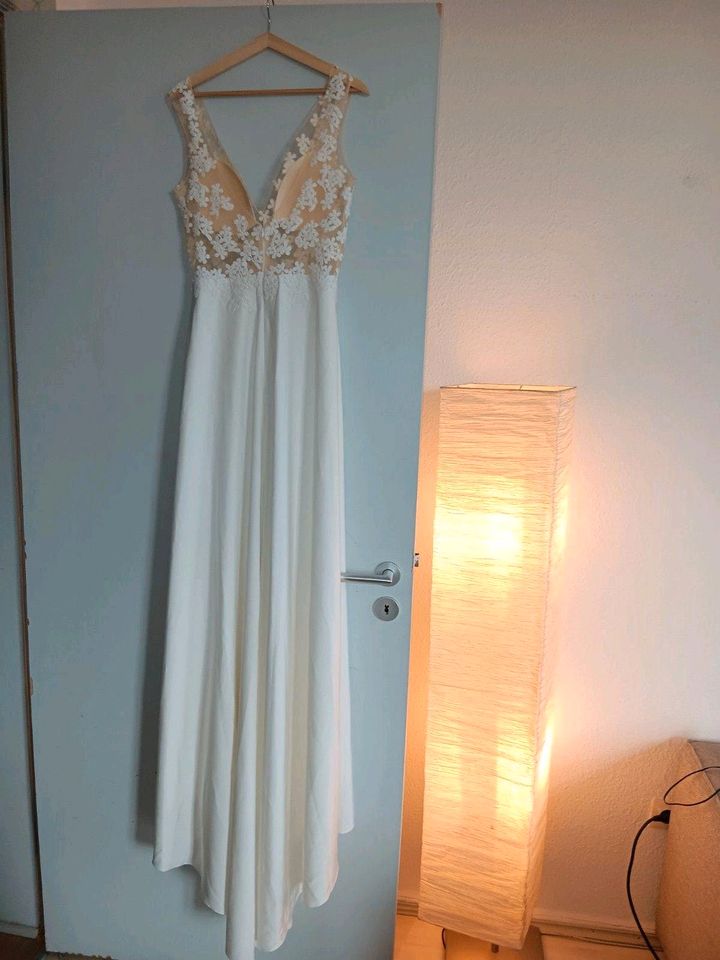 Hochzeitskleid Brautkleid lang elfenbeinfarbe Größe 36/ 38 in Berlin