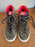 Nike Turnschuhe gr35,5 Rheinland-Pfalz - Orsfeld Vorschau