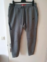 Graue Nike Sportswear Tech Jogginghose - Größe XL Berlin - Charlottenburg Vorschau