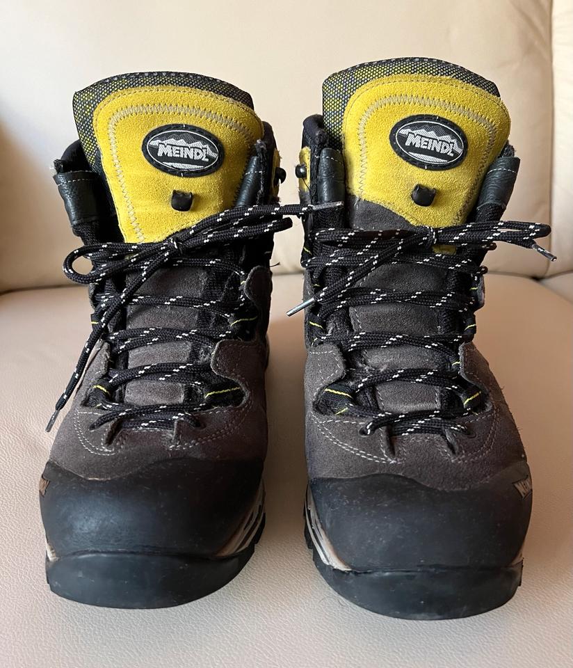 Meindl Wanderstiefel Air Revolution Ultra Gr. 42,5 in Hockenheim